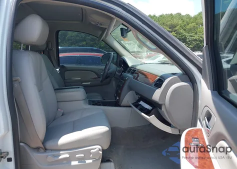 2009 Chevrolet Tahoe Lt2 z USA, uszkodzony, nr VIN 1GNFK23049R221063